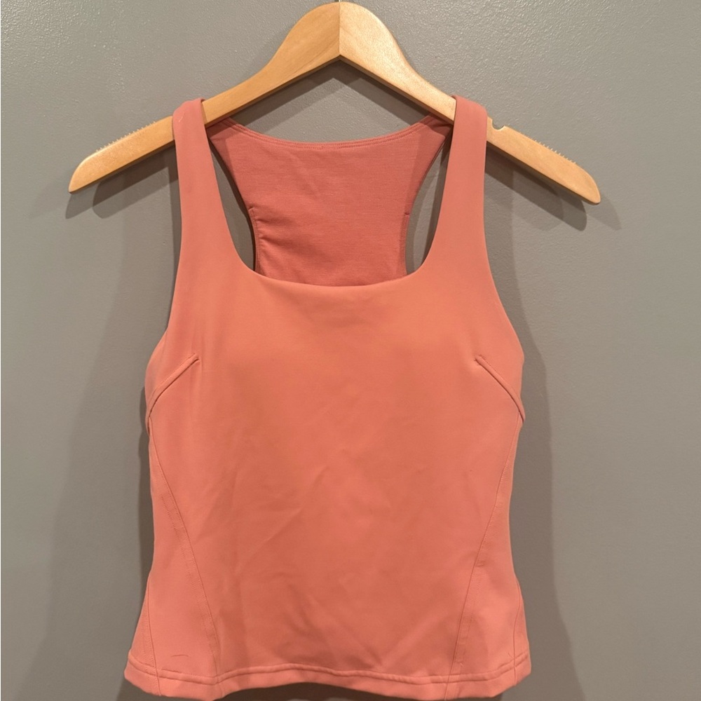 *PRE-OWNED* lululemon Women's Size 6 "InStill" Tank